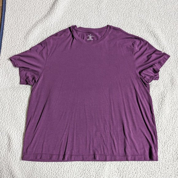 Men's Fabletics T-Shirt - Picture 2 of 6
